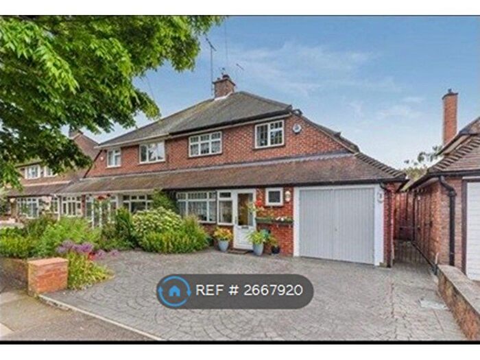 3 Bedroom Semi-detached House To Rent In Cedar Avenue, South Ruislip, HA4