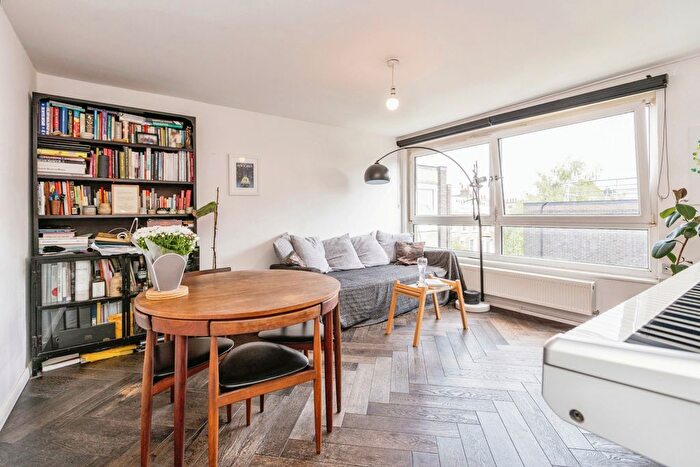 1 Bedroom Flat To Rent In Raleigh Mews, Islington, N1