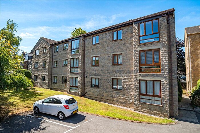 2 Bedroom Flat For Sale In Radlyn Park, West End Avenue, Harrogate, North Yorkshire, HG2