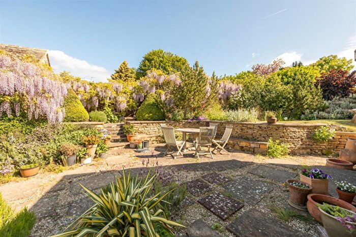 4 Bedroom Cottage For Sale In Mill End, Chadlington, OX7