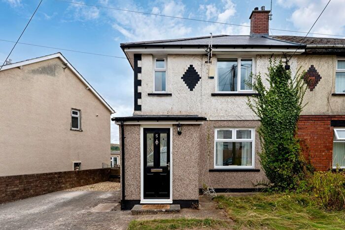 3 Bedroom Semi Detached House For Sale In Prince Street, Pontypool, NP4