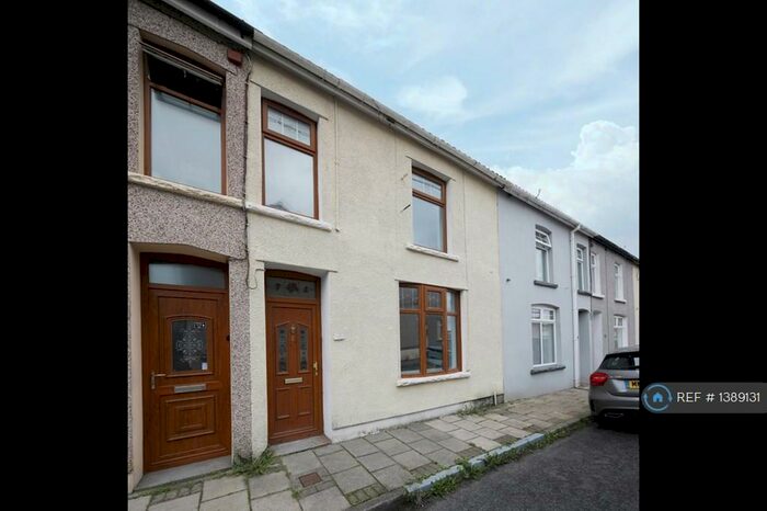 2 Bedroom Terraced House To Rent In Yew Street, Aberbargoed, Bargoed, CF81
