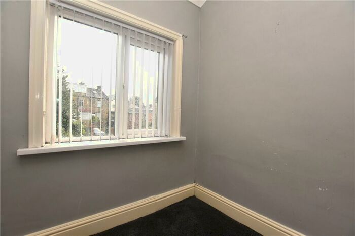 3 Bedroom Terraced House For Sale In Windsor Terrace, Gildersome, Morley, Leeds, LS27