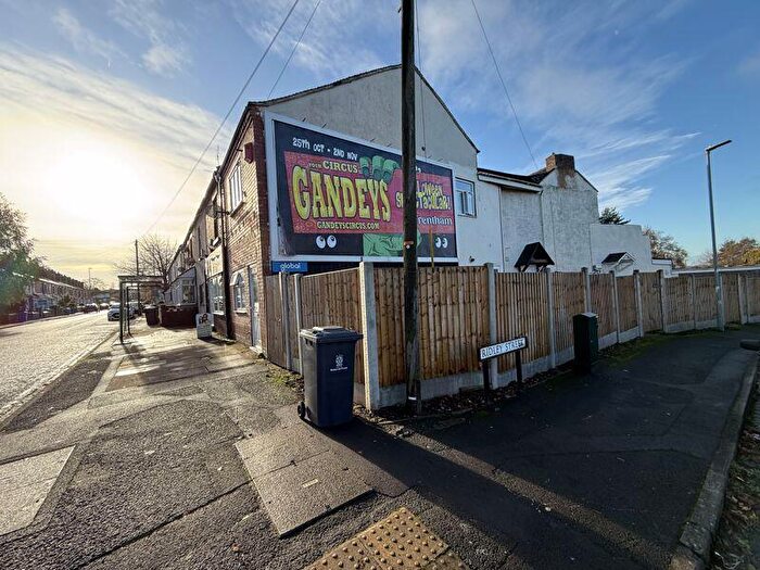 1 Bedroom Flat To Rent In Whieldon Road, Fenton, Stoke-On-Trent, ST4