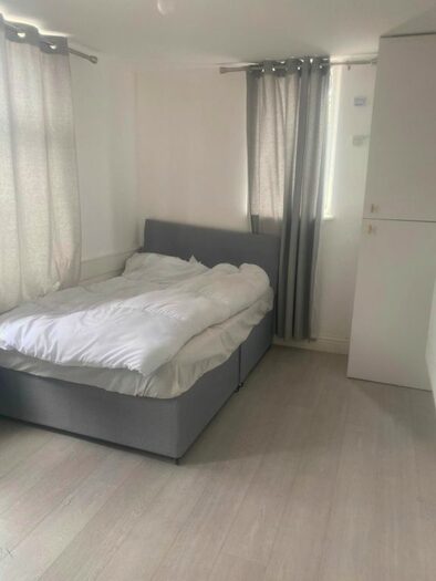 1 Bedroom Flat To Rent In St. Marys Road, Ilford, Ig2
