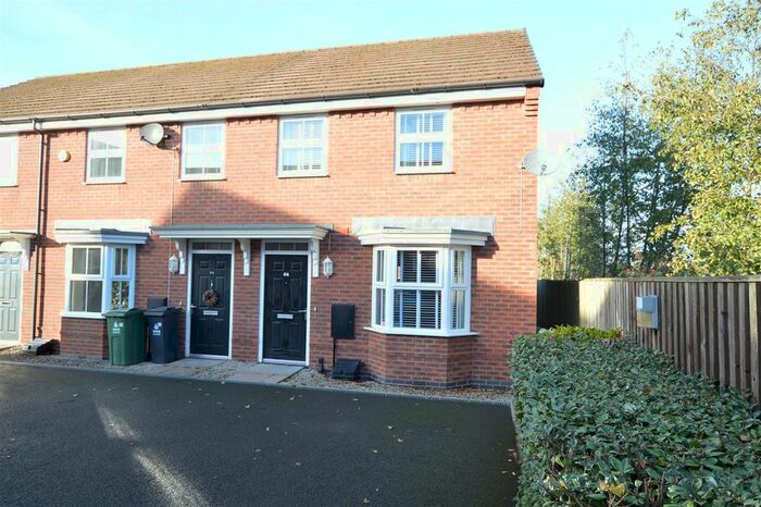 3 Bedroom Semi-Detached House To Rent In Water Reed Grove, Walsall, WS2