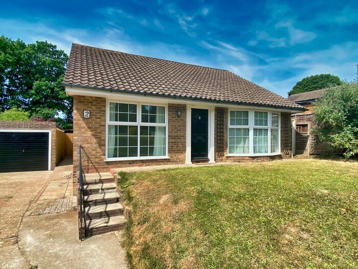 3 Bedroom Detached Bungalow To Rent In Eight Bells Close, Buxted, Uckfield, TN22