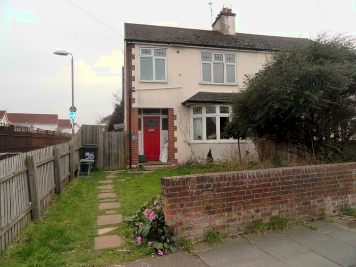 1 Bedroom Apartment To Rent In Lady Lane, Chelmsford, CM2