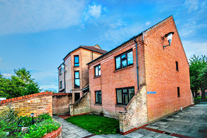 2 Bedroom Flat For Sale In Sheep Meadow Close, Norwich, Norfolk, NR5