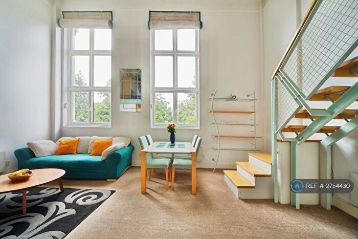 2 Bedroom Flat To Rent In Manor Gardens, London, N7