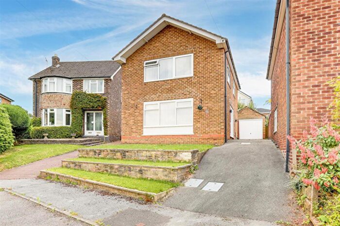 3 Bedroom Detached House For Sale In Weaverthorpe Road, Woodthorpe, Nottinghamshire, NG5