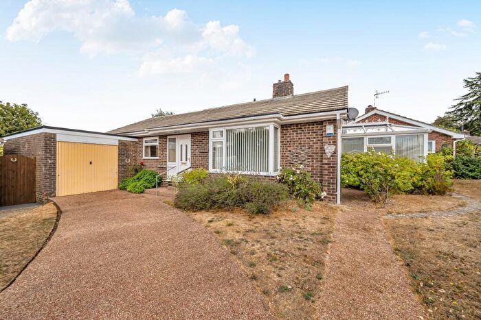 3 Bedroom Detached Bungalow For Sale In Liss Cul-de-sac Location, GU33