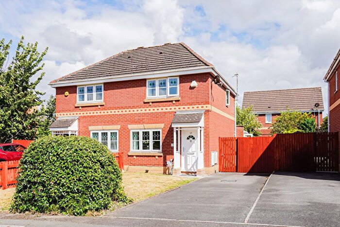 3 Bedroom Semi-detached House For Sale In Penda Drive, Liverpool, L33