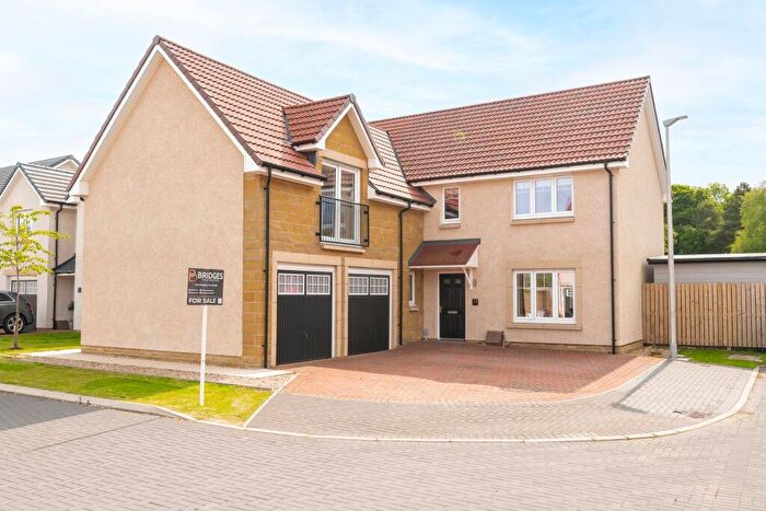 5 Bedroom Detached House For Sale In Briestonhill Drive, West Calder, EH55