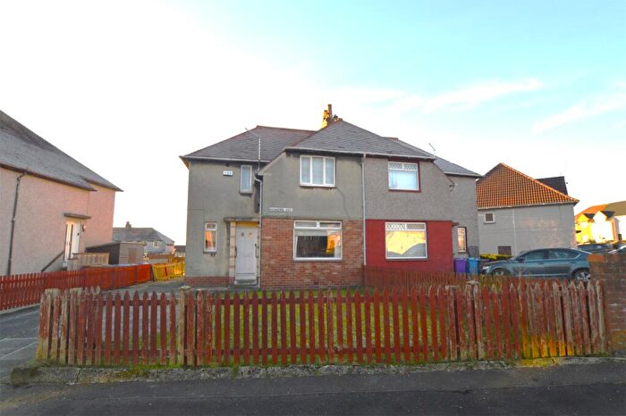 3 Bedroom Semi-Detached House For Sale In Howden Avenue, Kilwinning, KA13