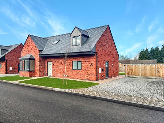 3 Bedroom Detached House To Rent In Bowling Green Close, Blaby, LE8