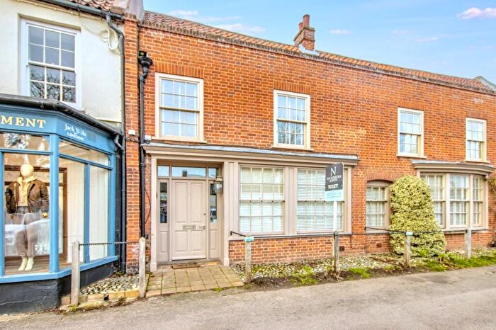 3 Bedroom Terraced House To Rent In Market Place, Burnham Market, PE31