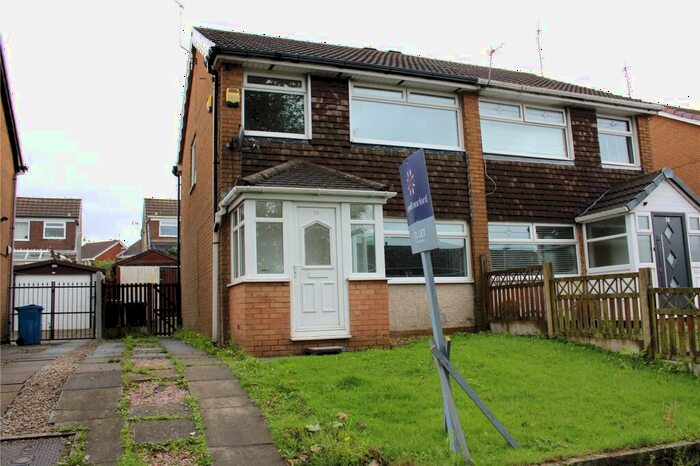 3 Bedroom Semi-Detached House To Rent In Roads Ford Avenue, Milnrow, Rochdale, OL16