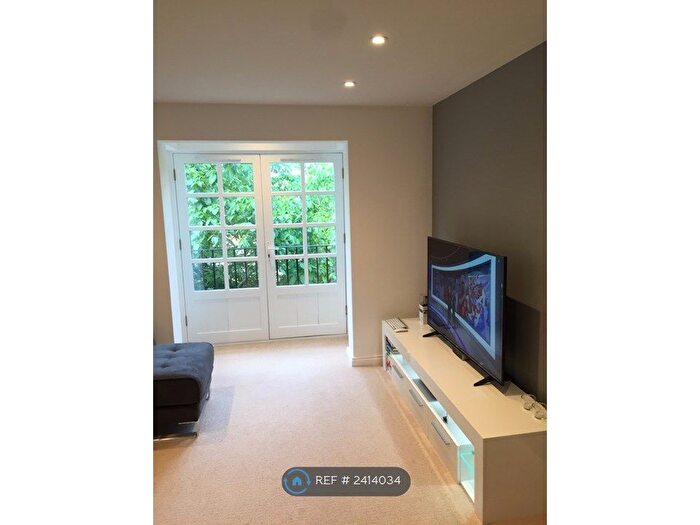 1 Bedroom Flat To Rent In Wimbledon, London, SW19