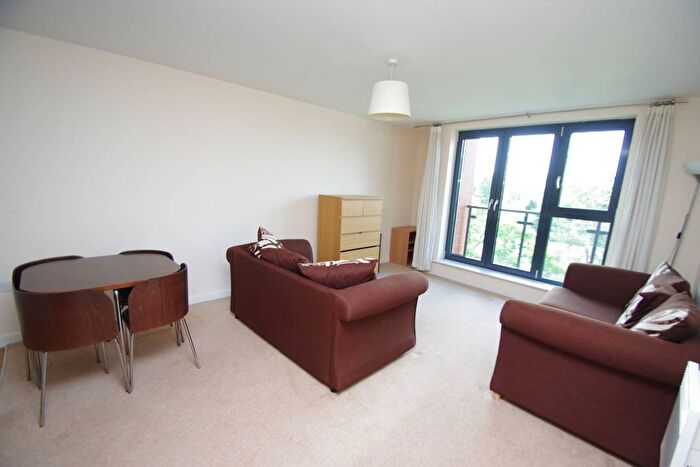 1 Bedroom Flat To Rent In Flanders Court, Watford, WD17