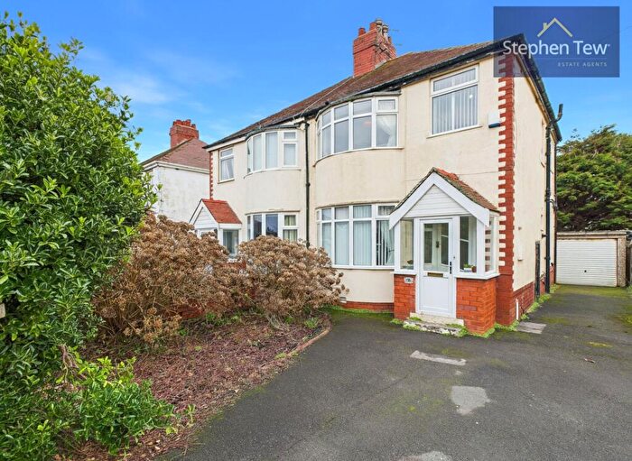 3 Bedroom Semi Detached House For Sale In Alderley Avenue, Blackpool, FY4