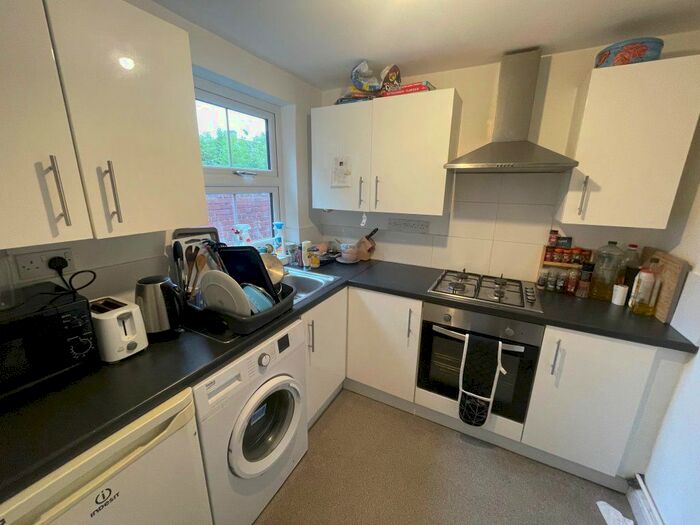 Terraced House To Rent In Tower Street, Leicester, LE1