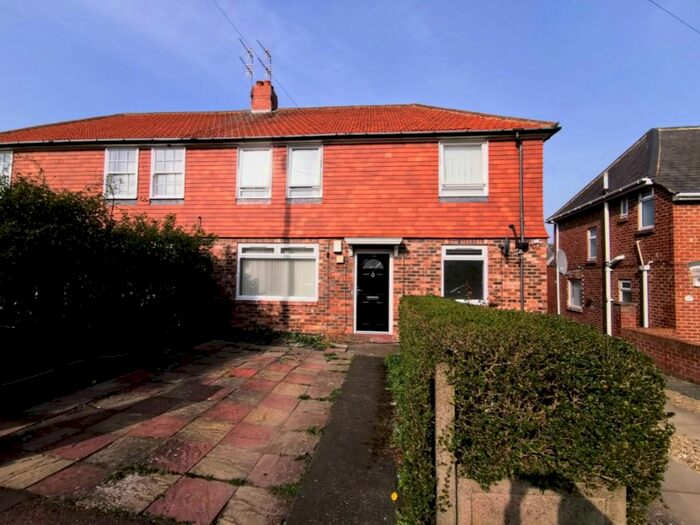 2 Bedroom Flat To Rent In Holystone Crescent, High Heaton, Newcastle Upon Tyne, NE7