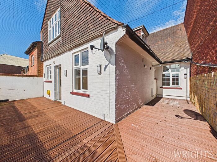 3 Bedroom Flat To Rent In Eastcheap, Letchworth Garden City, SG6