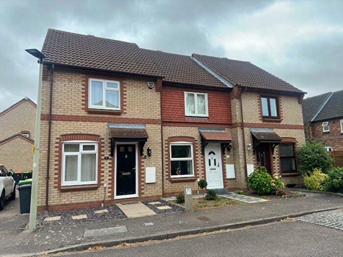 2 Bedroom End Of Terrace House To Rent In Chessington Close, Riverfield, MK41