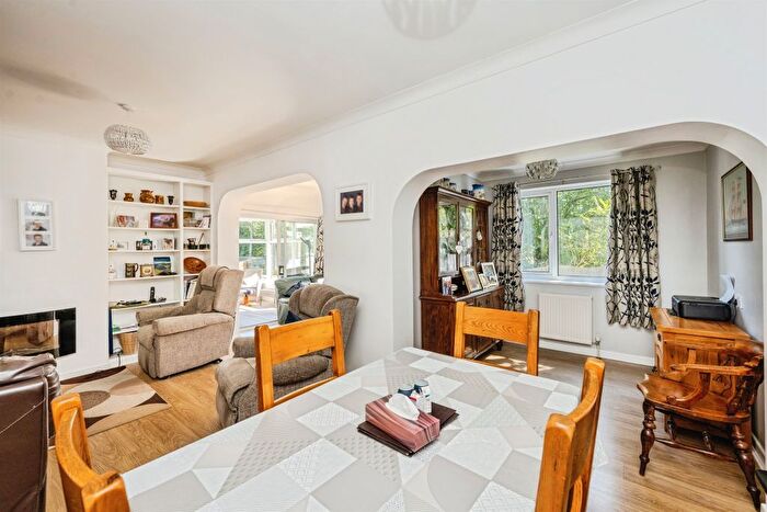 2 Bedroom Detached Bungalow For Sale In Castle Street, Loughor, Swansea, SA4