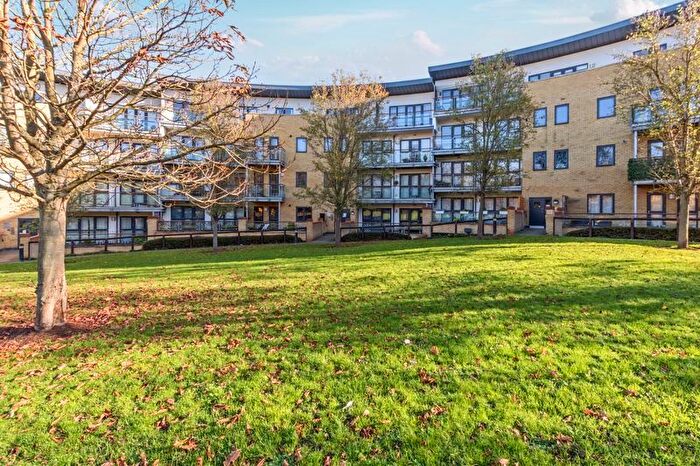 2 Bedroom Flat For Sale In Waterstone Way, Greenhithe, DA9