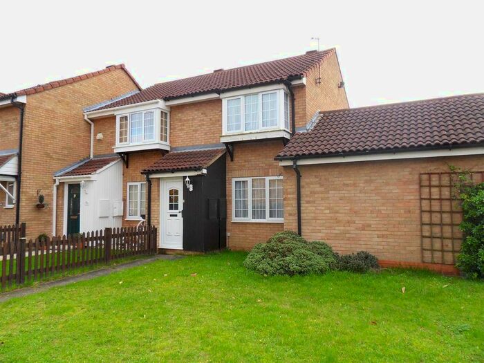 2 Bedroom End Of Terrace House To Rent In Coltsfoot Green, Luton, LU4