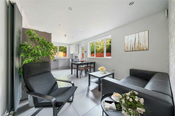 6 Bedroom Terraced House To Rent In Amersham Road, New Cross, SE14