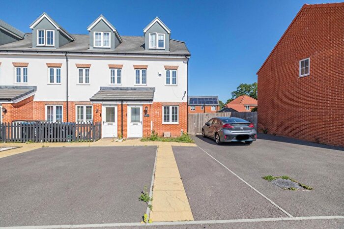 3 Bedroom End Terrace House For Sale In Mexborough Square, Aylesham, Canterbury, Kent, CT3