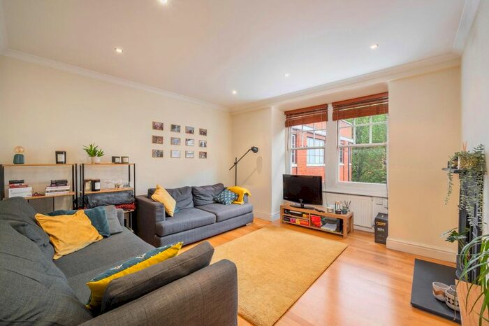 1 Bedroom Flat To Rent In New North Street, Bloomsbury, WC1N