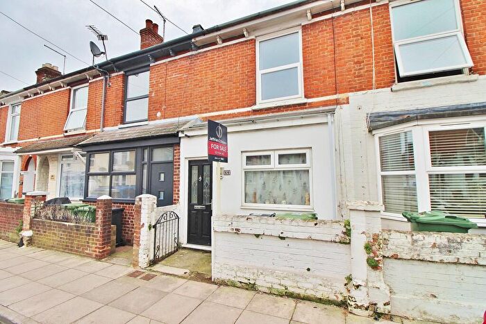 2 Bedroom Terraced House For Sale In Lynn Road, Buckland, PO2