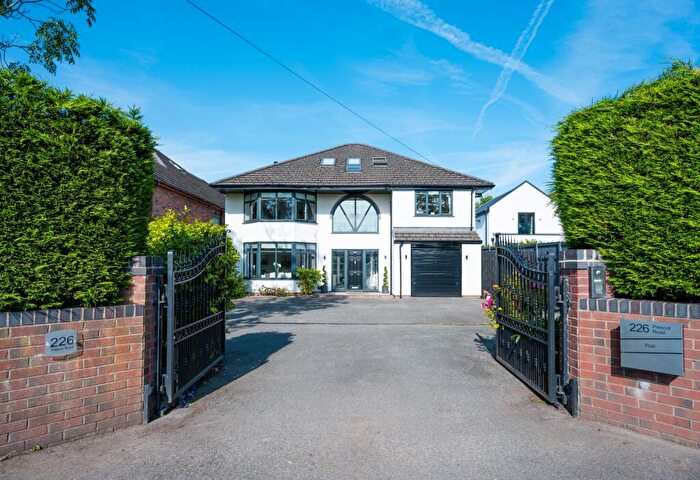 5 Bedroom Detached House For Sale In Prescot Road, Aughton, L39