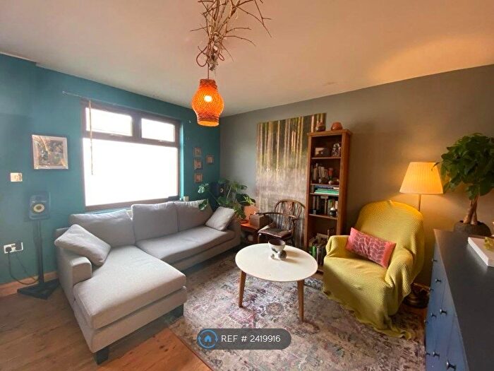 2 Bedroom Semi-Detached House To Rent In Williams Avenue, London, E17