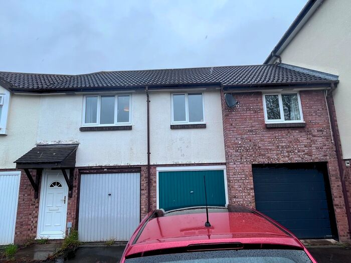 1 Bedroom Maisonette To Rent In Fivash Close, Taunton, TA1