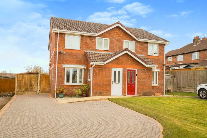 3 Bedroom Semi-Detached House To Rent In Wayford Mews, Frodsham, WA6