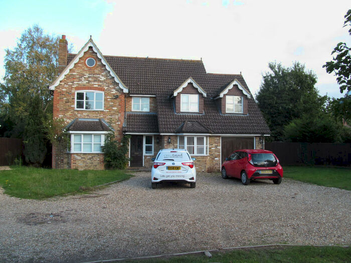 7 Bedroom Detached House To Rent In Lacewood Gardens, Reading, Berkshire, RG2