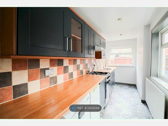 2 Bedroom Terraced House To Rent In Mostyn Street, Leicester LE3