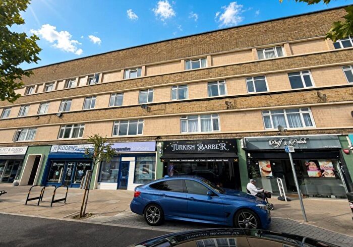 2 Bedroom Flat For Sale In Manford Court, Manford Way, Chigwell, Redbridge, IG7
