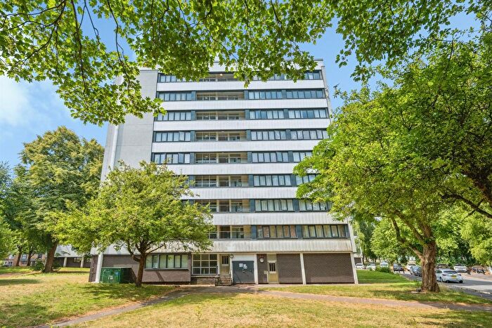 2 Bedroom Flat For Sale In Skipton Road, Birmingham, B16
