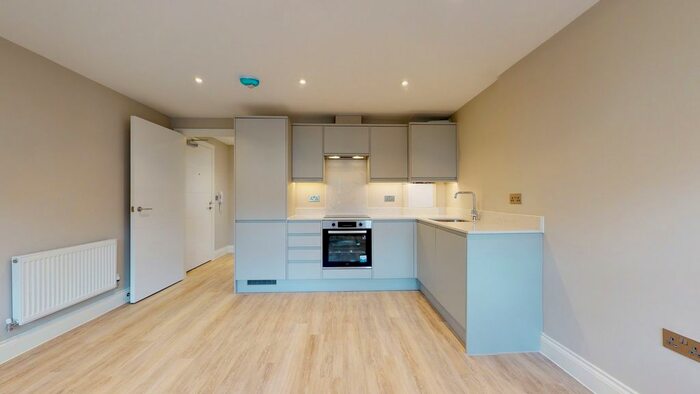 1 Bedroom Flat To Rent In Tulip Court, St. Johns Road, Watford, Hertfordshire, WD17