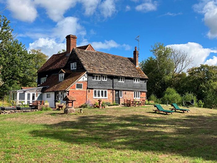 6 Bedroom Detached House For Sale In The Haven, Billingshurst, RH14