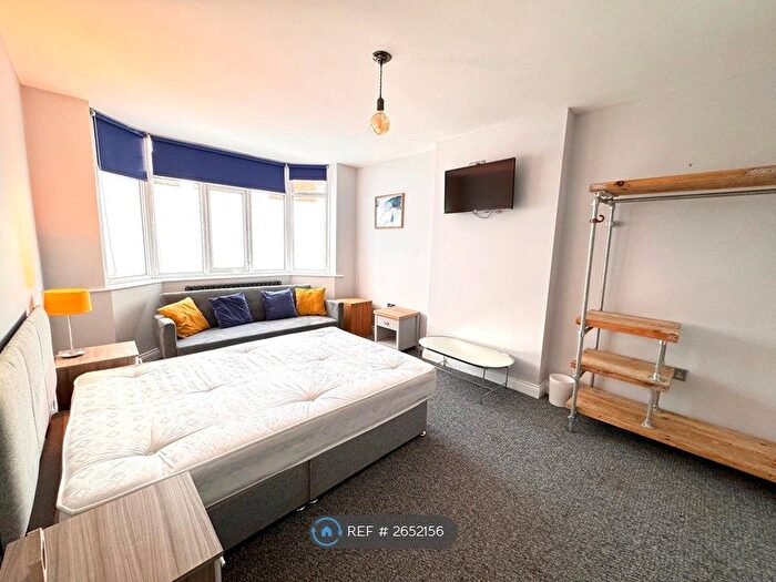 4 Bedroom Detached House To Rent In Charnwood Avenue, Long Eaton, Nottingham, NG10