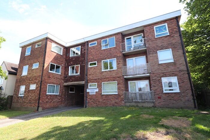 1 Bedroom Property To Rent In Doddinghurst Road, Brentwood, CM15