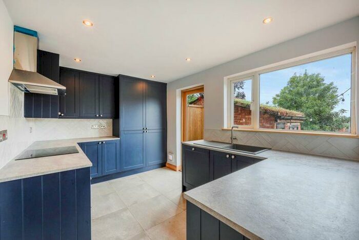 3 Bedroom Semi-Detached House To Rent In Coneybury, Bletchingley, RH1