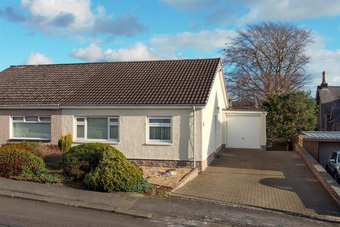 2 Bedroom Semi-Detached Bungalow For Sale In Lennel Mount, Coldstream, TD12